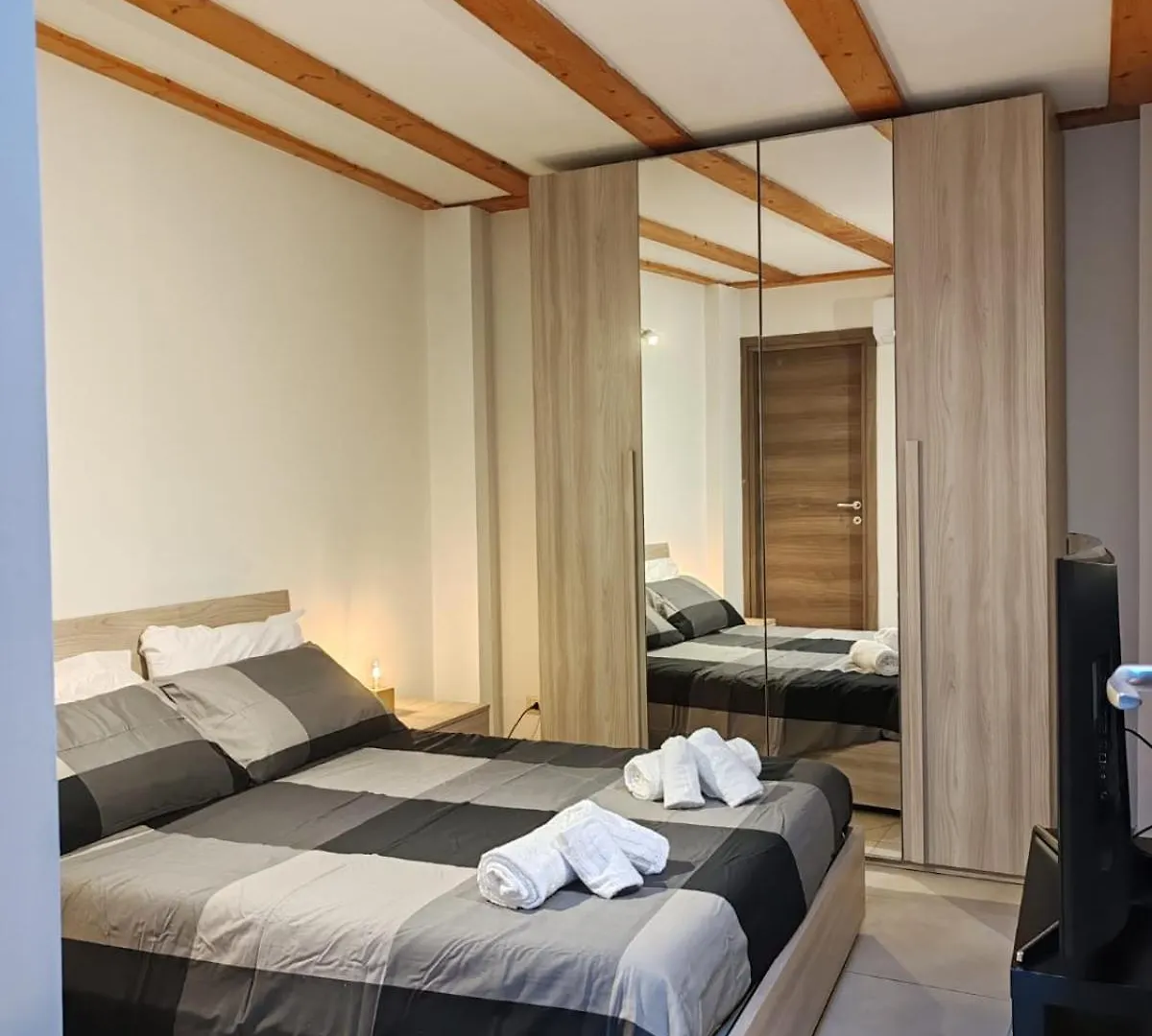 Etna Garden House: Oasis In The Heart Of Catania Villa